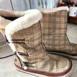 Womens snow boots
